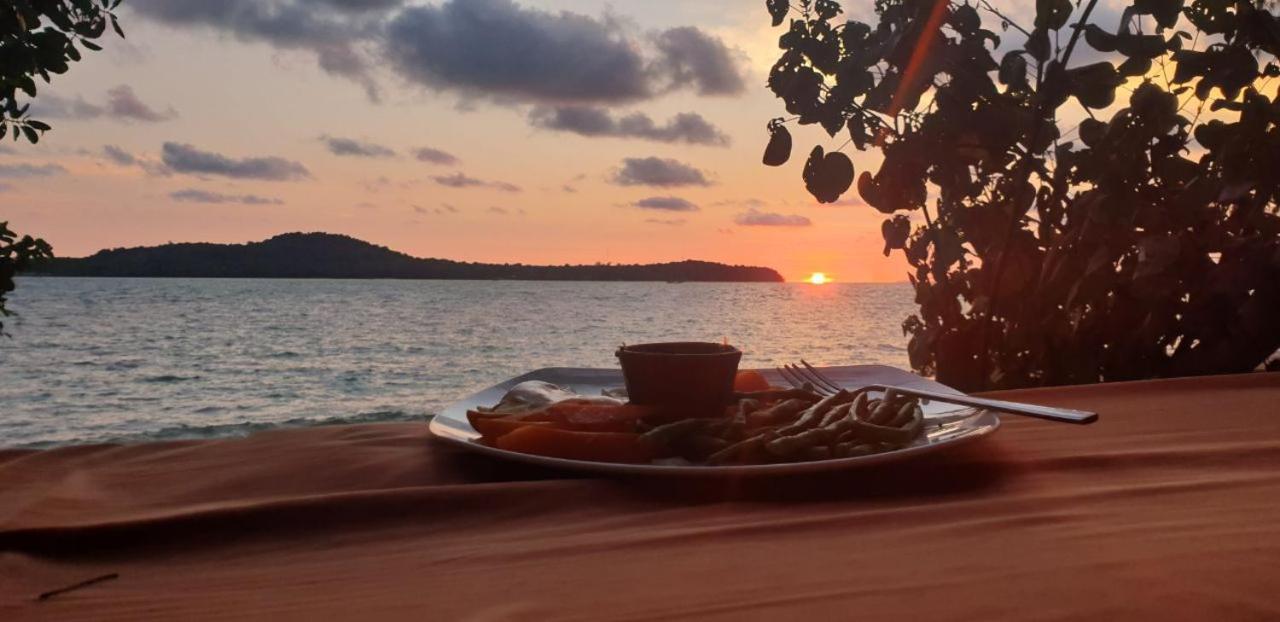 Crusoe Koh Takiev Island Hotel Koh Ta Kiev Екстериор снимка
