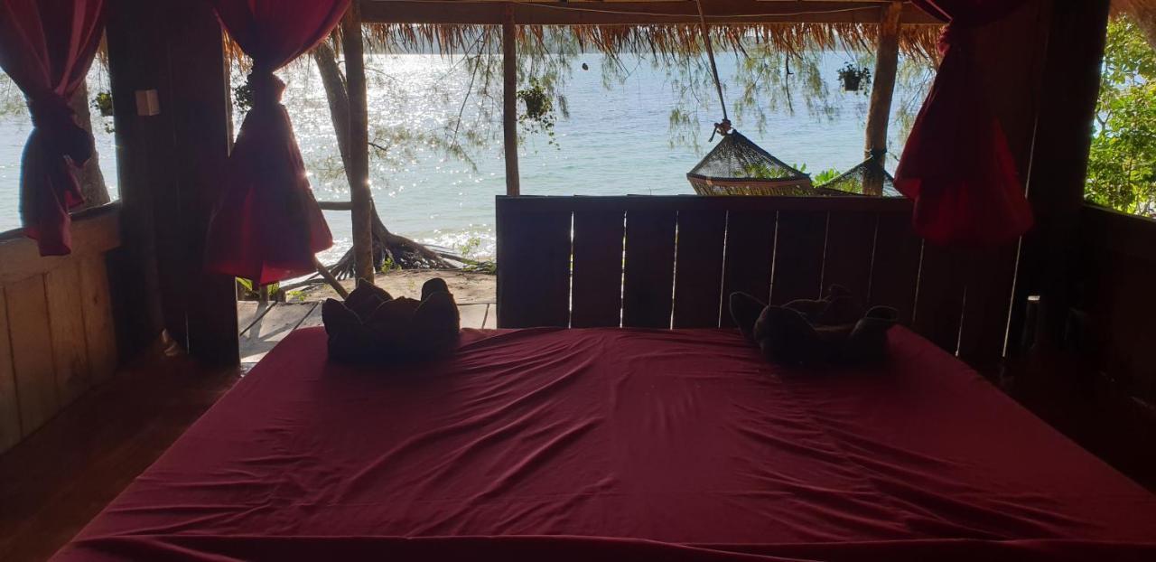 Crusoe Koh Takiev Island Hotel Koh Ta Kiev Екстериор снимка