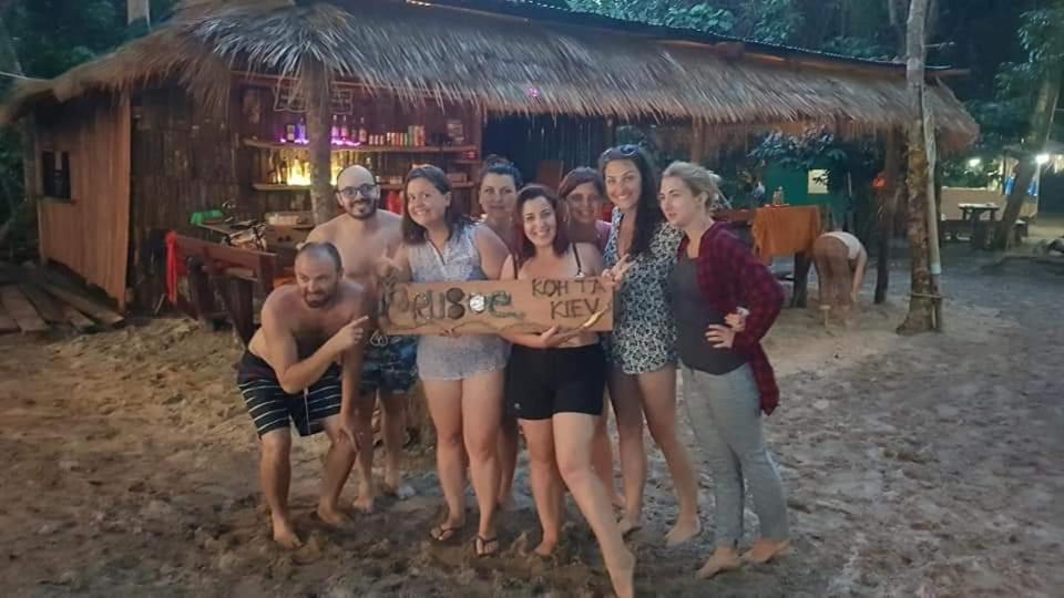 Crusoe Koh Takiev Island Hotel Koh Ta Kiev Екстериор снимка